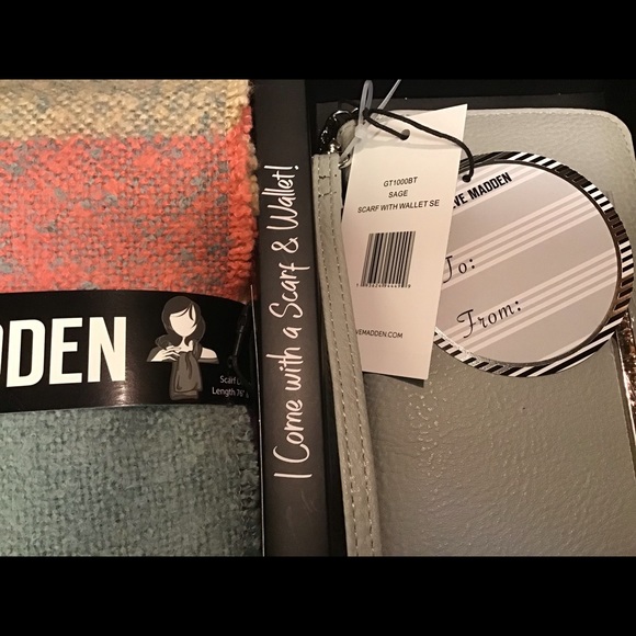 Steve Madden- Steve Madden Scarf and Wallet/ Wristlet Set - Picture 9 of 9